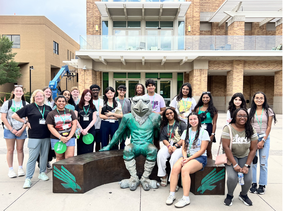 16 Texas high schoolers participate in UNT multimedia journalism program, most land internships at multiple media outlet partners